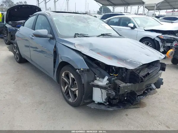 KMHLP4AG8NU321288 2022 HYUNDAI ELANTRA - Image 1