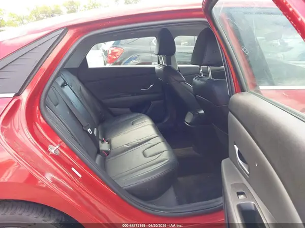 KMHLP4AG8NU354548 2022 HYUNDAI ELANTRA - Image 8