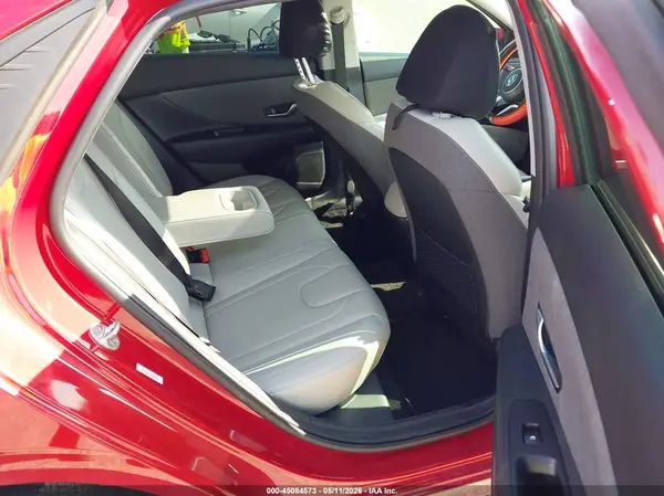 KMHLP4AG8NU360186 2022 HYUNDAI ELANTRA - Image 8