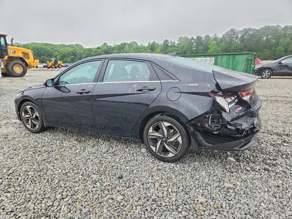 KMHLP4AG8PU384569 2023 HYUNDAI ELANTRA - Image 2