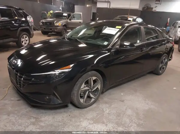 KMHLP4AG8PU500076 2023 HYUNDAI ELANTRA - Image 2