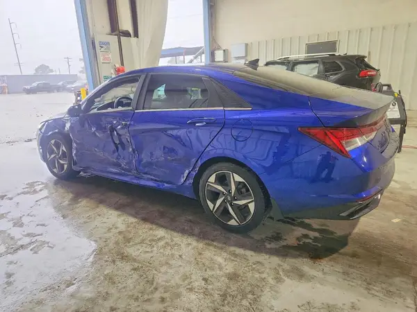 KMHLP4AG8PU574808 2023 HYUNDAI ELANTRA - Image 2