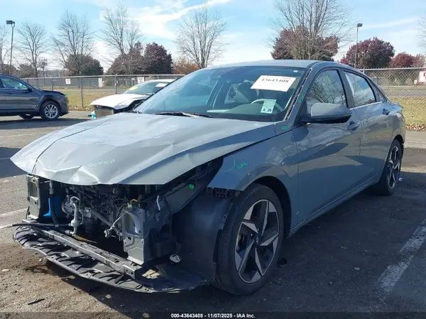 KMHLP4AG9MU071557 2021 HYUNDAI ELANTRA - Image 2