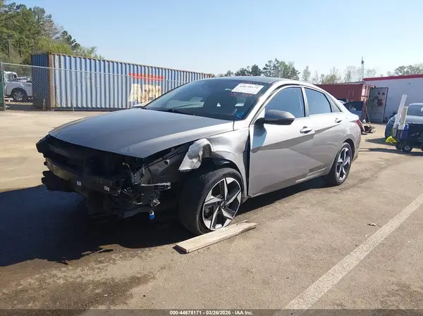 KMHLP4AG9MU117565 2021 HYUNDAI ELANTRA - Image 2