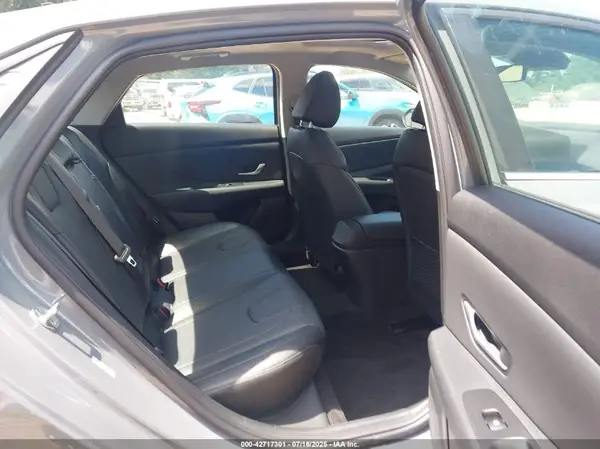 KMHLP4AG9NU339038 2022 HYUNDAI ELANTRA - Image 8