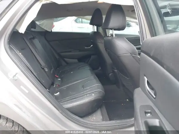 KMHLP4AG9NU356695 2022 HYUNDAI ELANTRA - Image 8