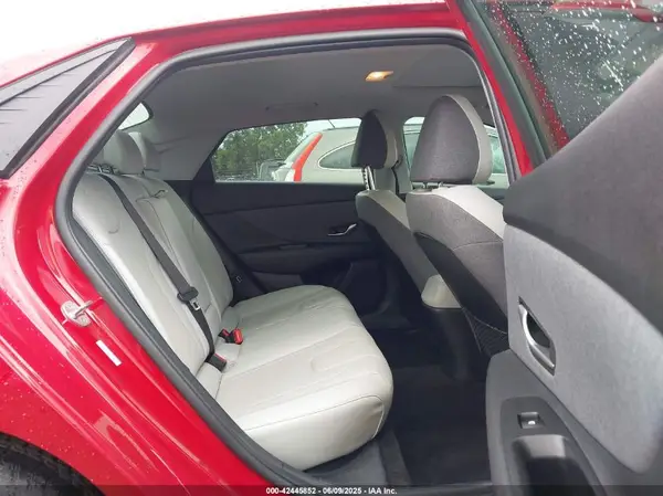 KMHLP4AG9PU377548 2023 HYUNDAI ELANTRA - Image 8