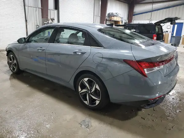 KMHLP4AG9PU383270 2023 HYUNDAI ELANTRA - Image 2