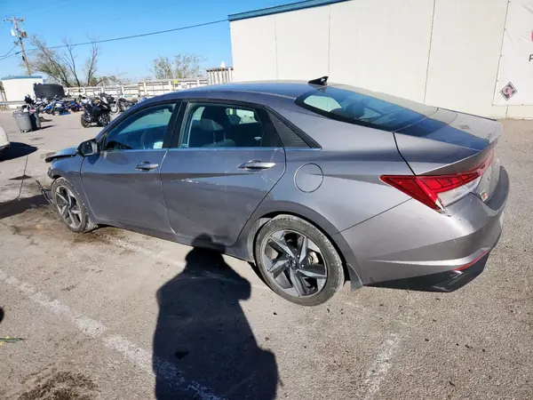 KMHLP4AG9PU383981 2023 HYUNDAI ELANTRA - Image 2