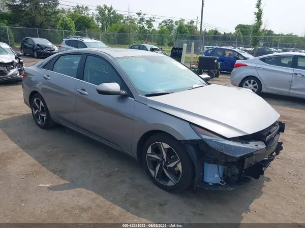 KMHLP4AG9PU429454 2023 HYUNDAI ELANTRA - Image 1