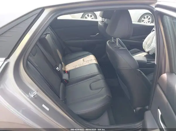 KMHLP4AG9PU429454 2023 HYUNDAI ELANTRA - Image 8
