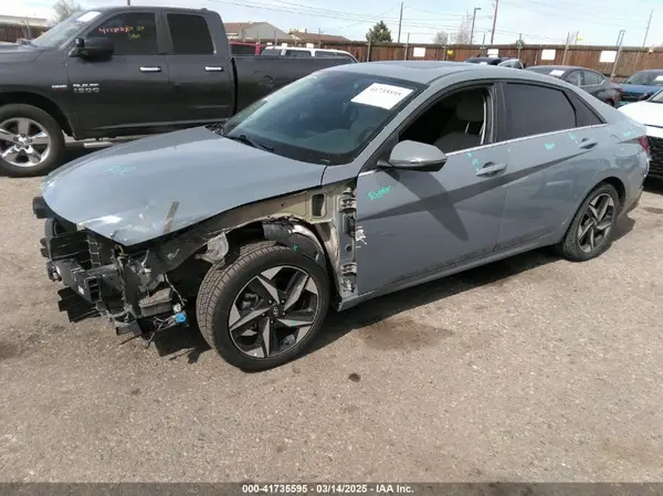 KMHLP4AG9PU454533 2023 HYUNDAI ELANTRA - Image 2