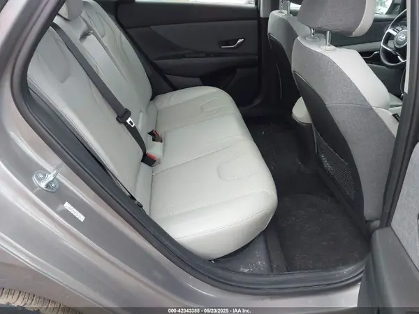 KMHLP4AG9PU481781 2023 HYUNDAI ELANTRA - Image 8