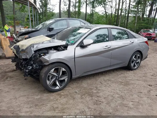 KMHLP4AG9PU486995 2023 HYUNDAI ELANTRA - Image 2