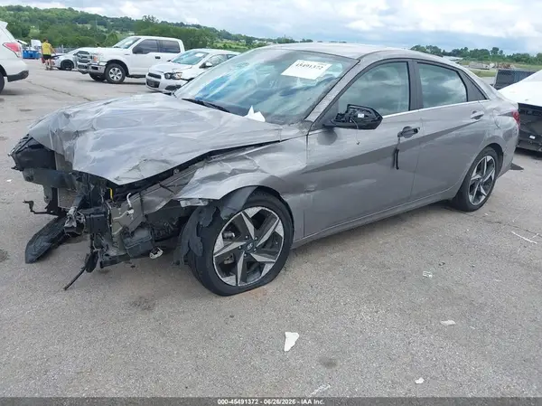 KMHLP4AG9PU495941 2023 HYUNDAI ELANTRA - Image 2