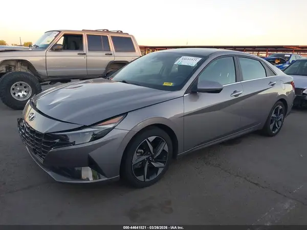 KMHLP4AG9PU505643 2023 HYUNDAI ELANTRA - Image 2