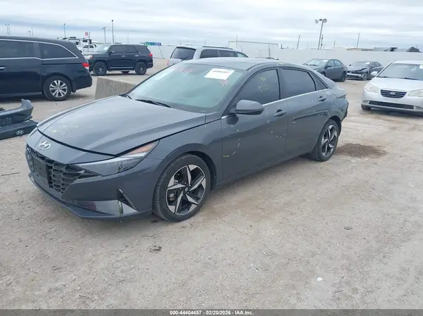 KMHLP4AG9PU571738 2023 HYUNDAI ELANTRA - Image 2