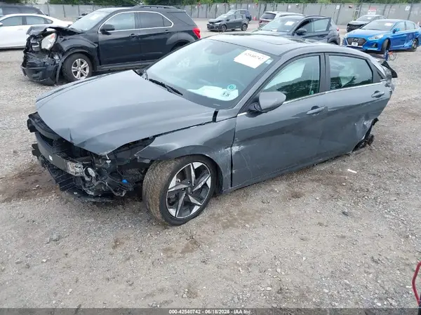 KMHLP4AG9PU625815 2023 HYUNDAI ELANTRA - Image 2