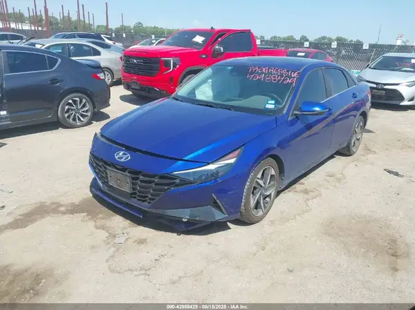 KMHLP4AGXNU229048 2022 HYUNDAI ELANTRA - Image 2