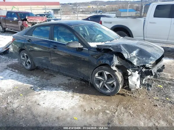 KMHLP4AGXPU384671 2023 HYUNDAI ELANTRA - Image 1