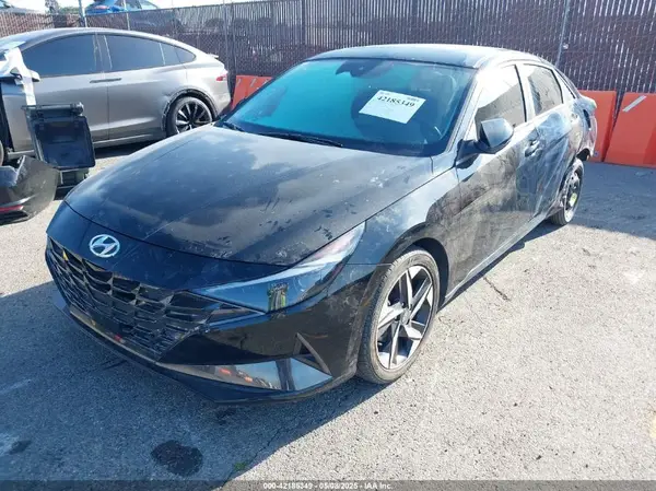 KMHLP4AGXPU457053 2023 HYUNDAI ELANTRA - Image 2
