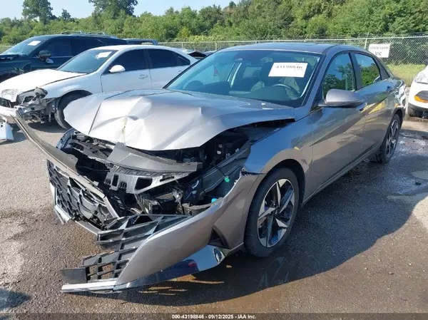 KMHLP4AGXPU483359 2023 HYUNDAI ELANTRA - Image 2