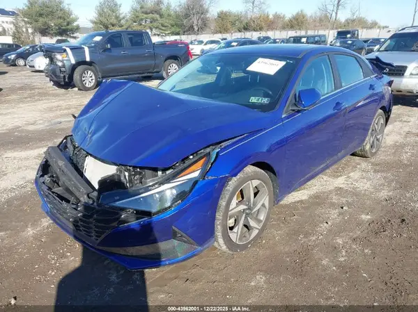 KMHLP4AGXPU487590 2023 HYUNDAI ELANTRA - Image 2