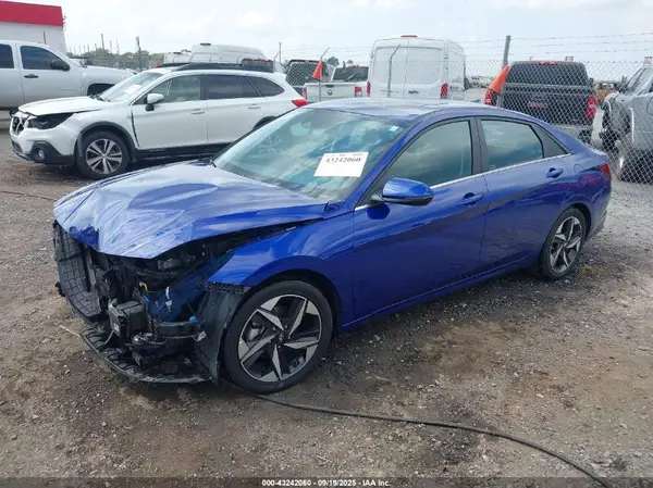 KMHLP4AGXPU494734 2023 HYUNDAI ELANTRA - Image 2