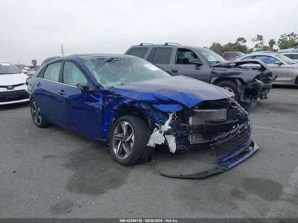 KMHLP4AGXPU563275 2023 HYUNDAI ELANTRA - Image 1