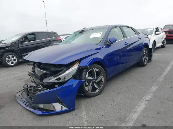 KMHLP4AGXPU563275 2023 HYUNDAI ELANTRA - Image 2