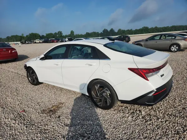 KMHLP4DG0RU673847 2024 HYUNDAI ELANTRA - Image 2