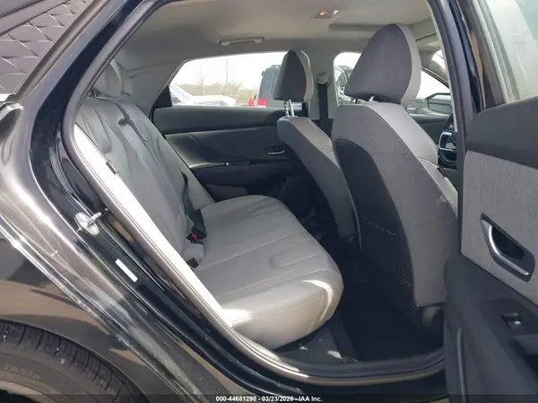 KMHLP4DG0RU673895 2024 HYUNDAI ELANTRA - Image 8