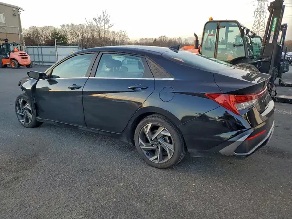 KMHLP4DG0RU715921 2024 HYUNDAI ELANTRA - Image 2