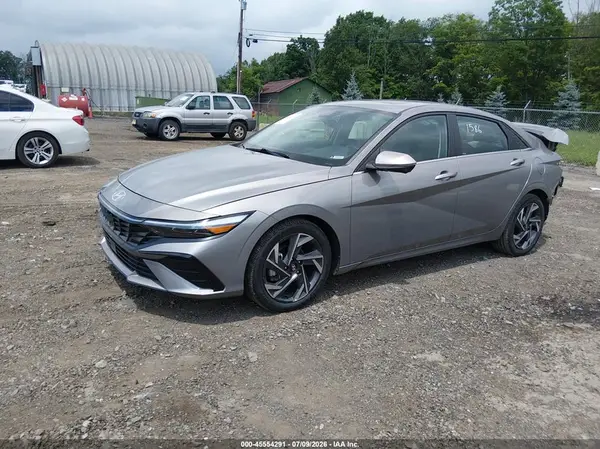 KMHLP4DG0RU801620 2024 HYUNDAI ELANTRA - Image 2