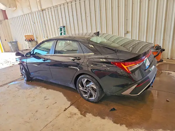 KMHLP4DG0SU045924 2025 HYUNDAI ELANTRA - Image 2