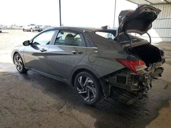 KMHLP4DG0SU869597 2025 HYUNDAI ELANTRA - Image 2
