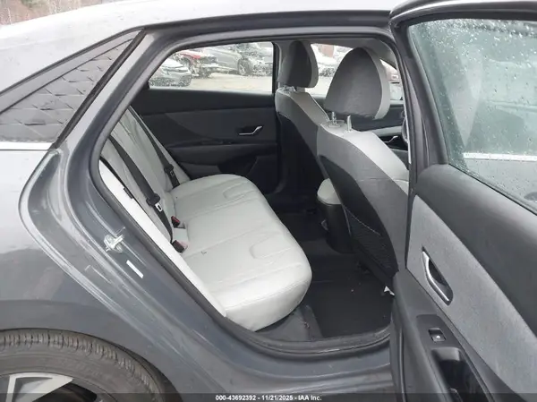 KMHLP4DG1RU636872 2024 HYUNDAI ELANTRA - Image 8