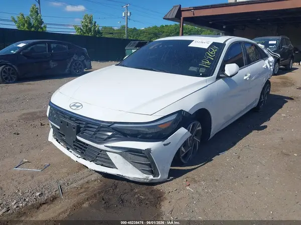 KMHLP4DG1RU658760 2024 HYUNDAI ELANTRA - Image 2