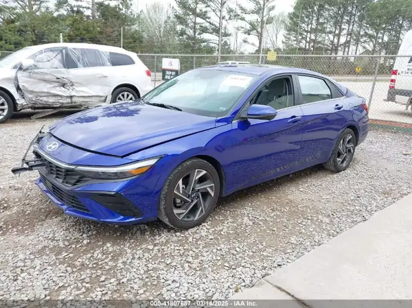 KMHLP4DG1RU731335 2024 HYUNDAI ELANTRA - Image 2