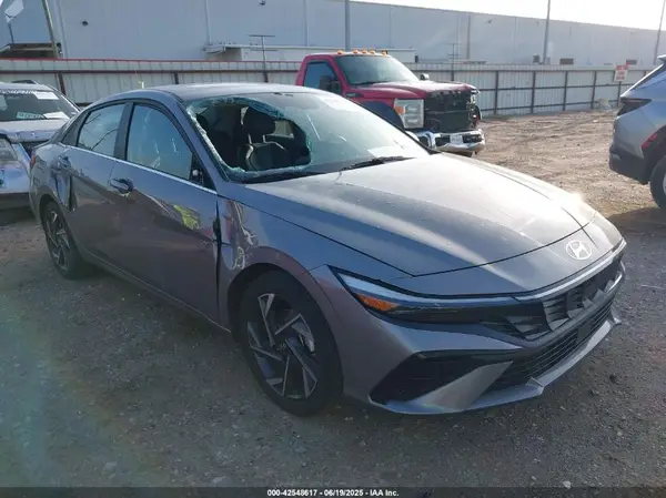 KMHLP4DG1RU744599 2024 HYUNDAI ELANTRA - Image 1