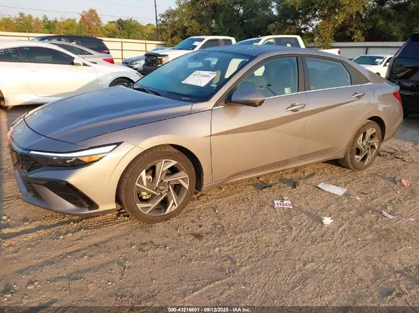 KMHLP4DG1RU819141 2024 HYUNDAI ELANTRA - Image 2