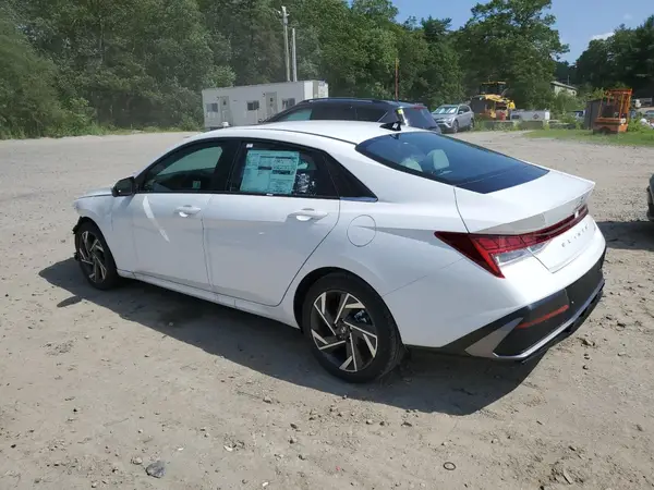 KMHLP4DG1RU830348 2024 HYUNDAI ELANTRA - Image 2