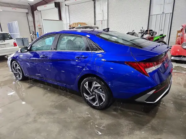 KMHLP4DG1RU834447 2024 HYUNDAI ELANTRA - Image 2