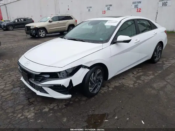 KMHLP4DG1RU836294 2024 HYUNDAI ELANTRA - Image 2