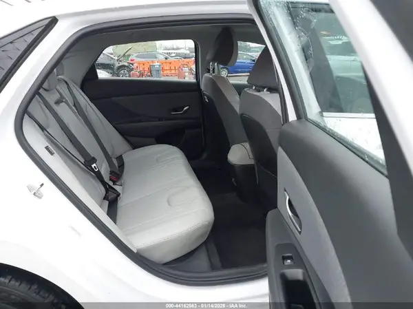 KMHLP4DG1RU836294 2024 HYUNDAI ELANTRA - Image 8