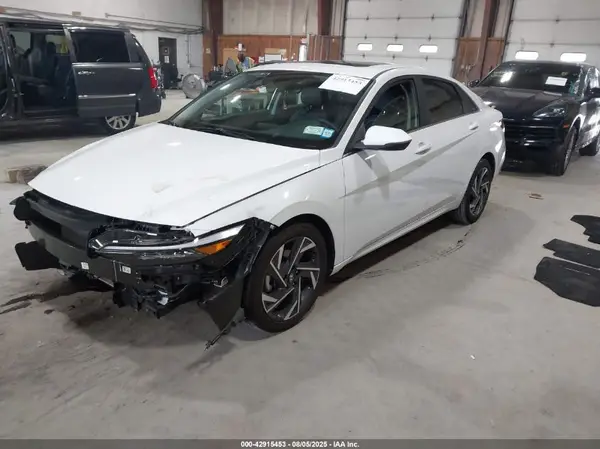 KMHLP4DG1SU874081 2025 HYUNDAI ELANTRA - Image 2