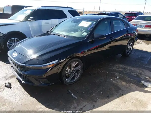 KMHLP4DG1SU908181 2025 HYUNDAI ELANTRA - Image 2