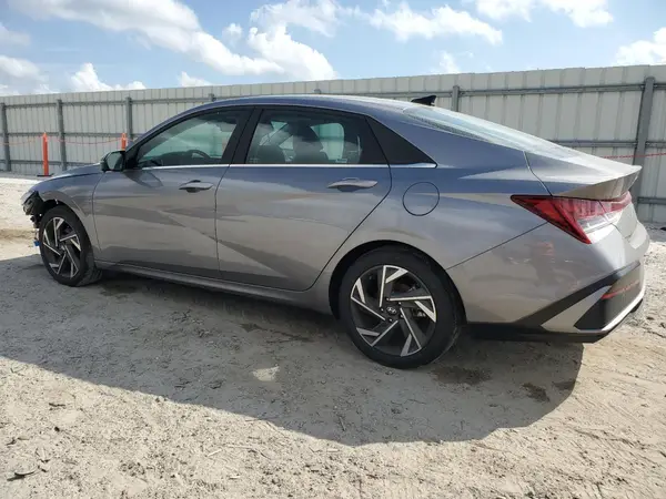 KMHLP4DG2RU636122 2024 HYUNDAI ELANTRA - Image 2