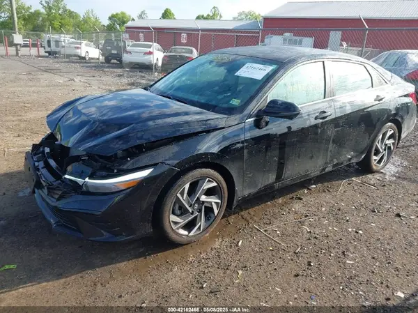 KMHLP4DG2RU677351 2024 HYUNDAI ELANTRA - Image 2