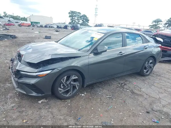 KMHLP4DG2RU710428 2024 HYUNDAI ELANTRA - Image 2